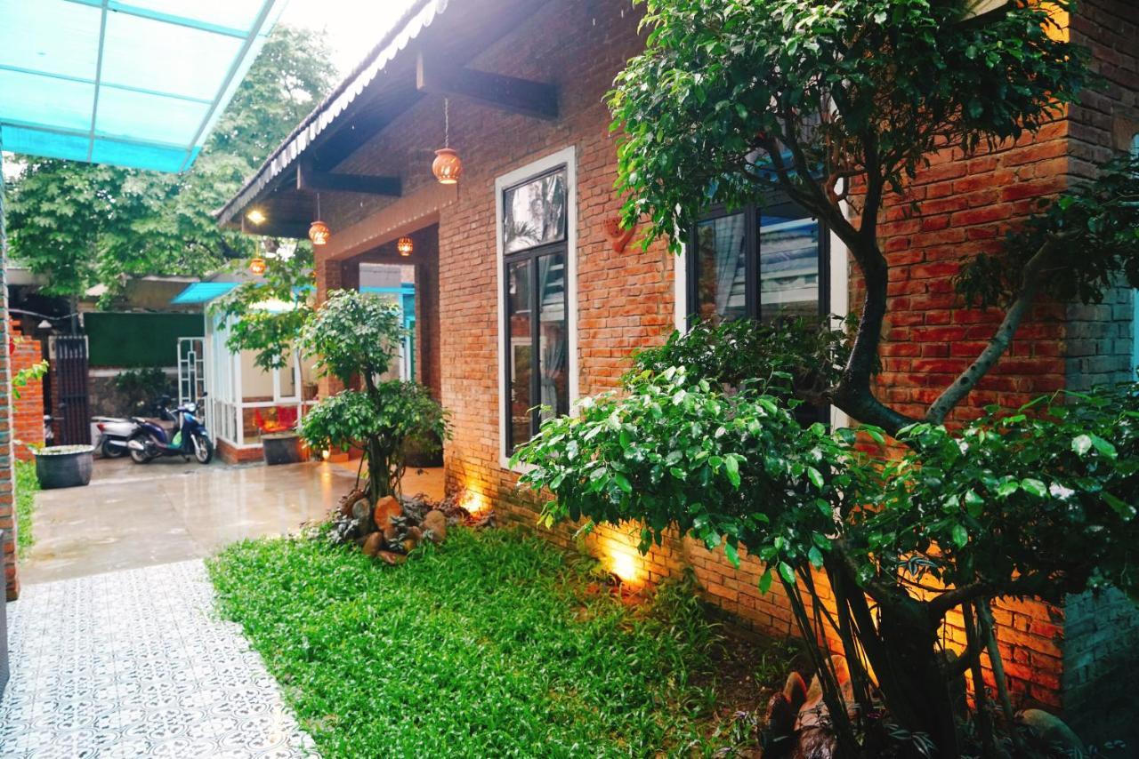 SPOT ON 957 Hue Corner Hostel Exterior foto