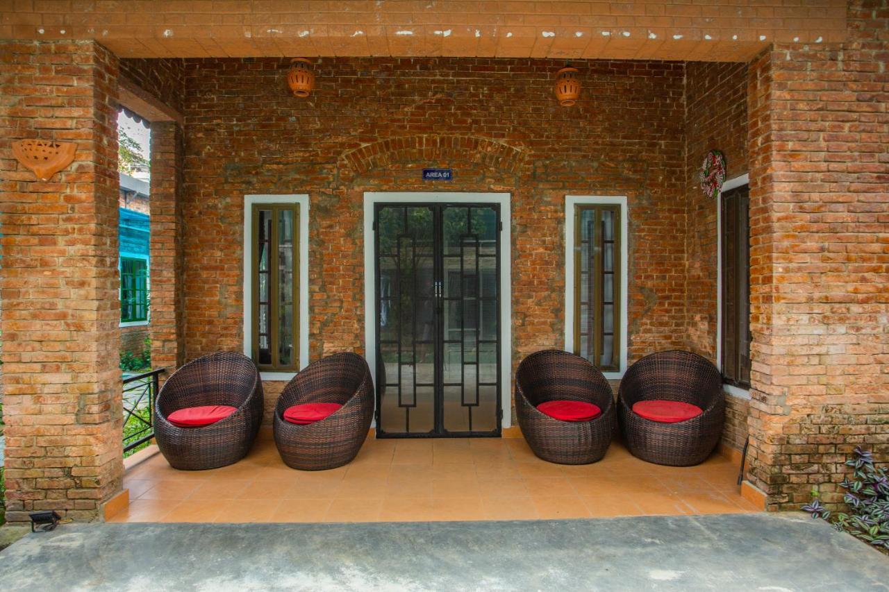 SPOT ON 957 Hue Corner Hostel Exterior foto